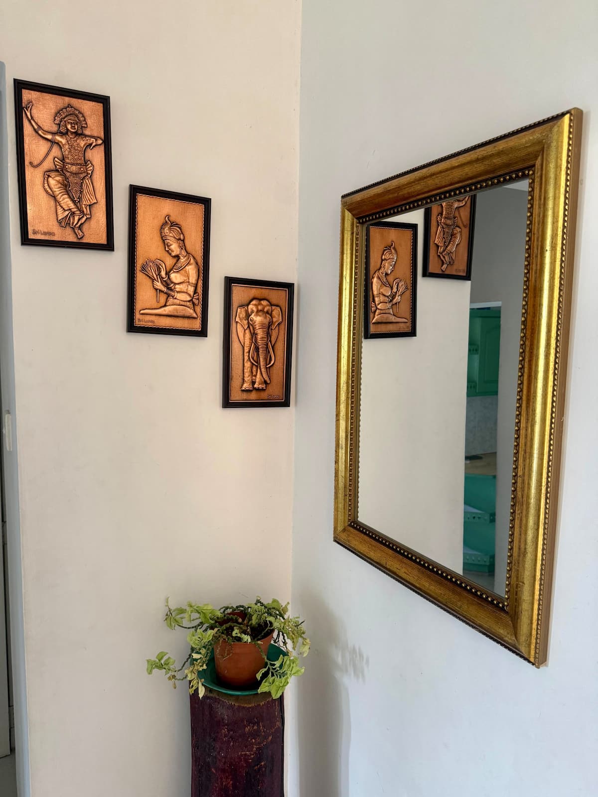 Hallway details at Villa Krista, Ella